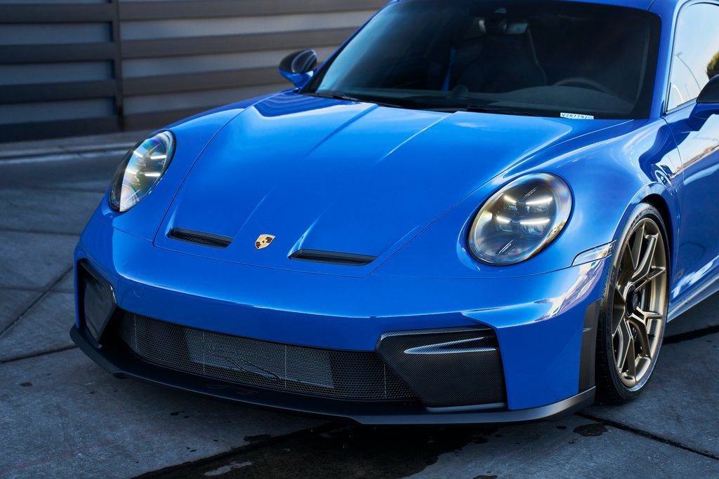 Used 2026 Porsche 911 GT3 w/ Weissach Package RWD image 5