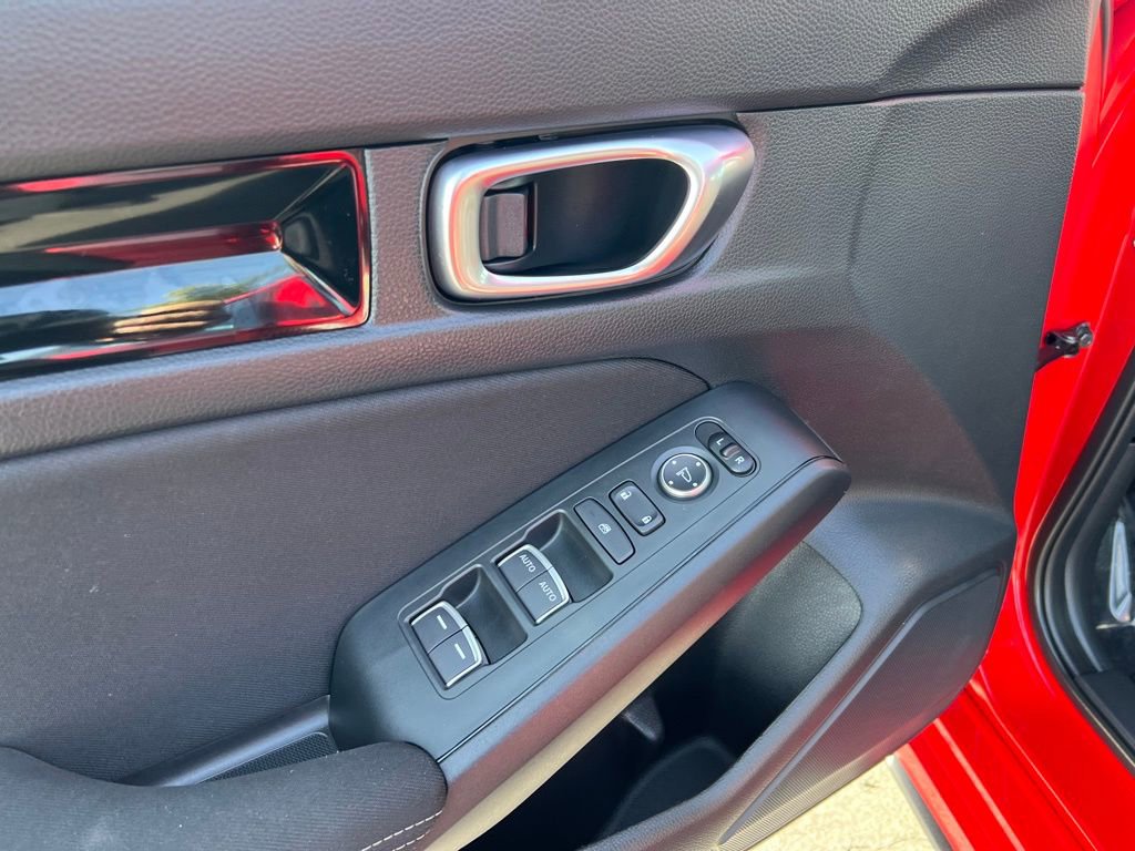 Used 2025 Honda Civic Sport image 13