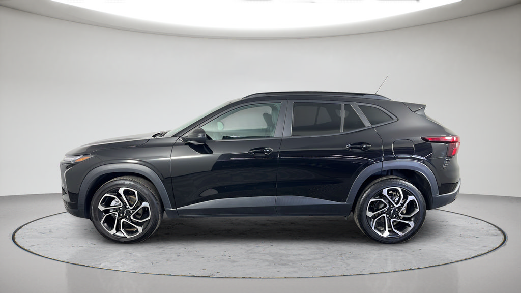 Used 2024 Chevrolet Trax RS w/ Sunroof Package FWD image 10