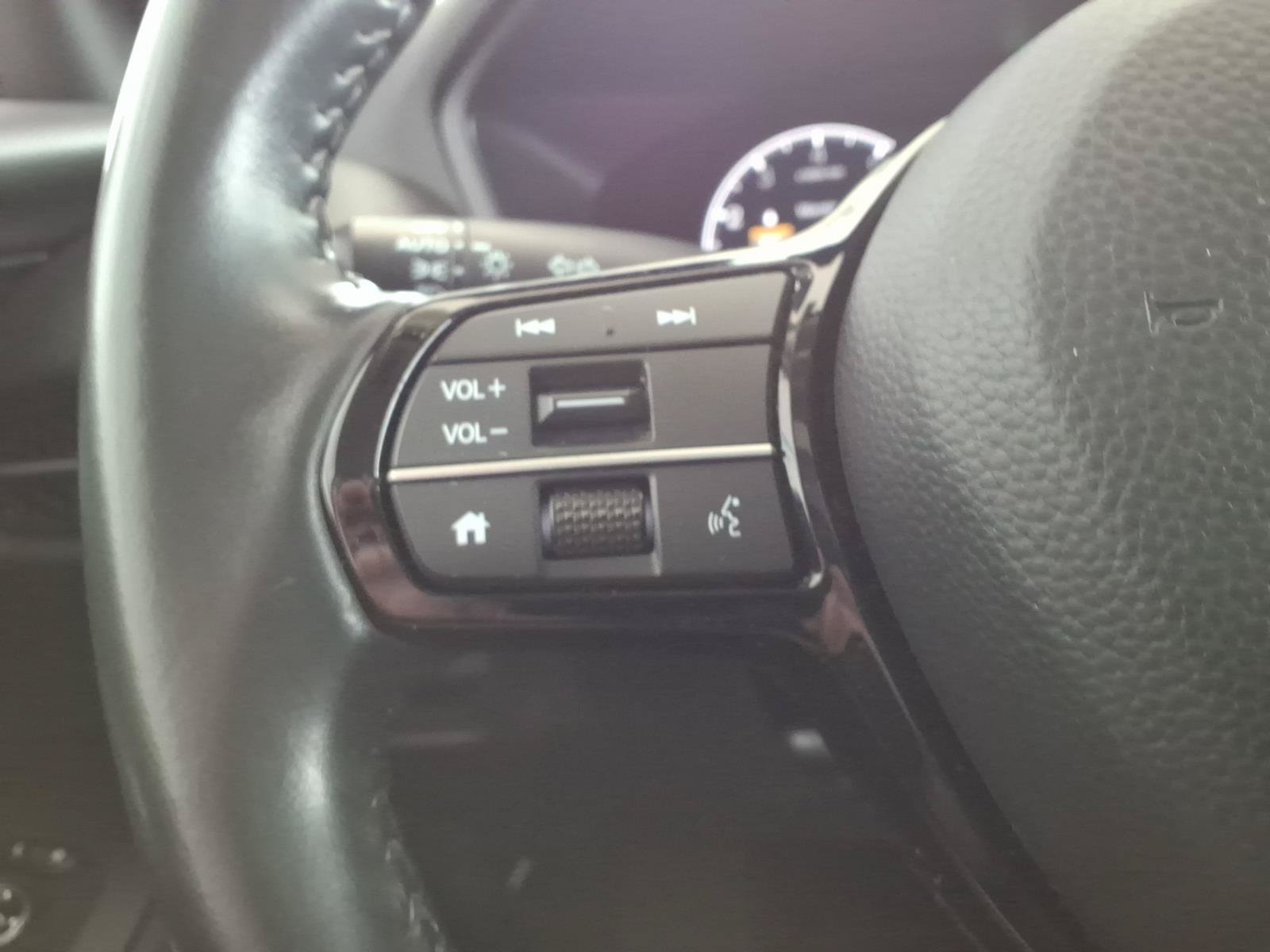 Certified 2023 Honda HR-V EX-L image 33