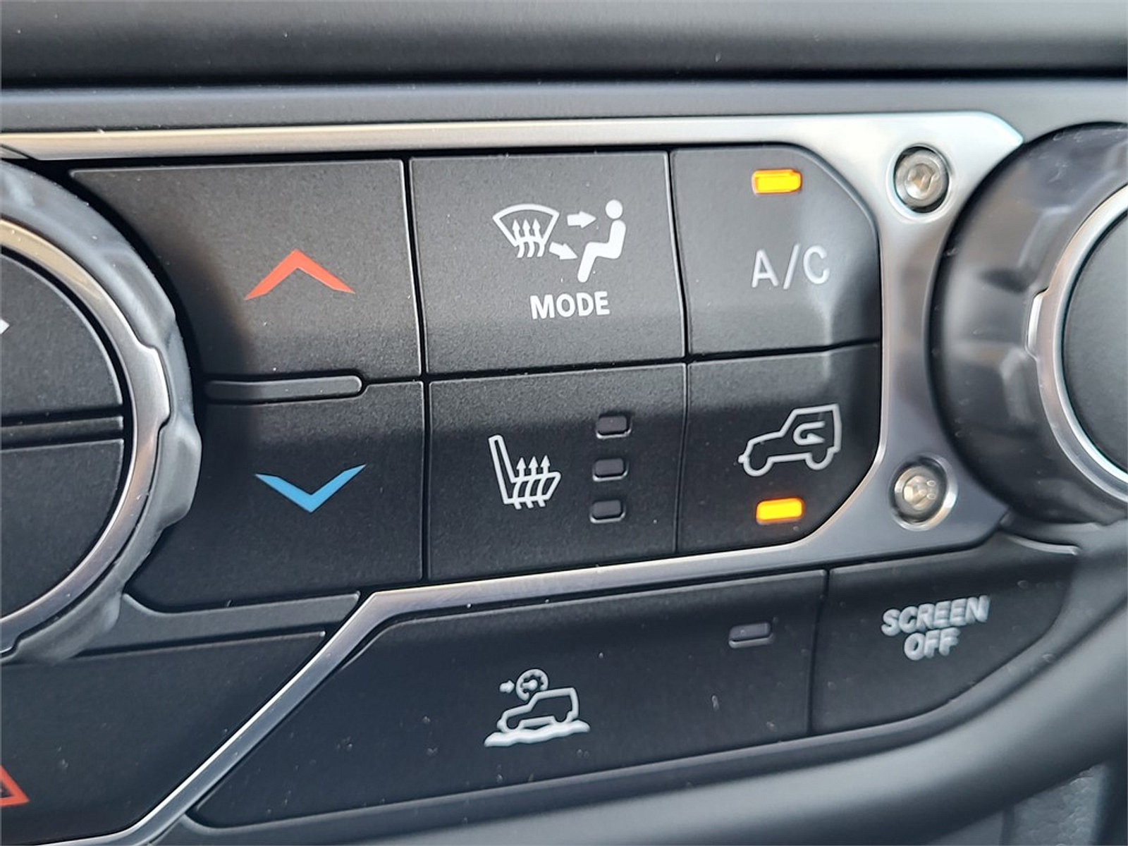 Used 2022 Jeep Wrangler Unlimited Sahara w/ Cold Weather Group image 24