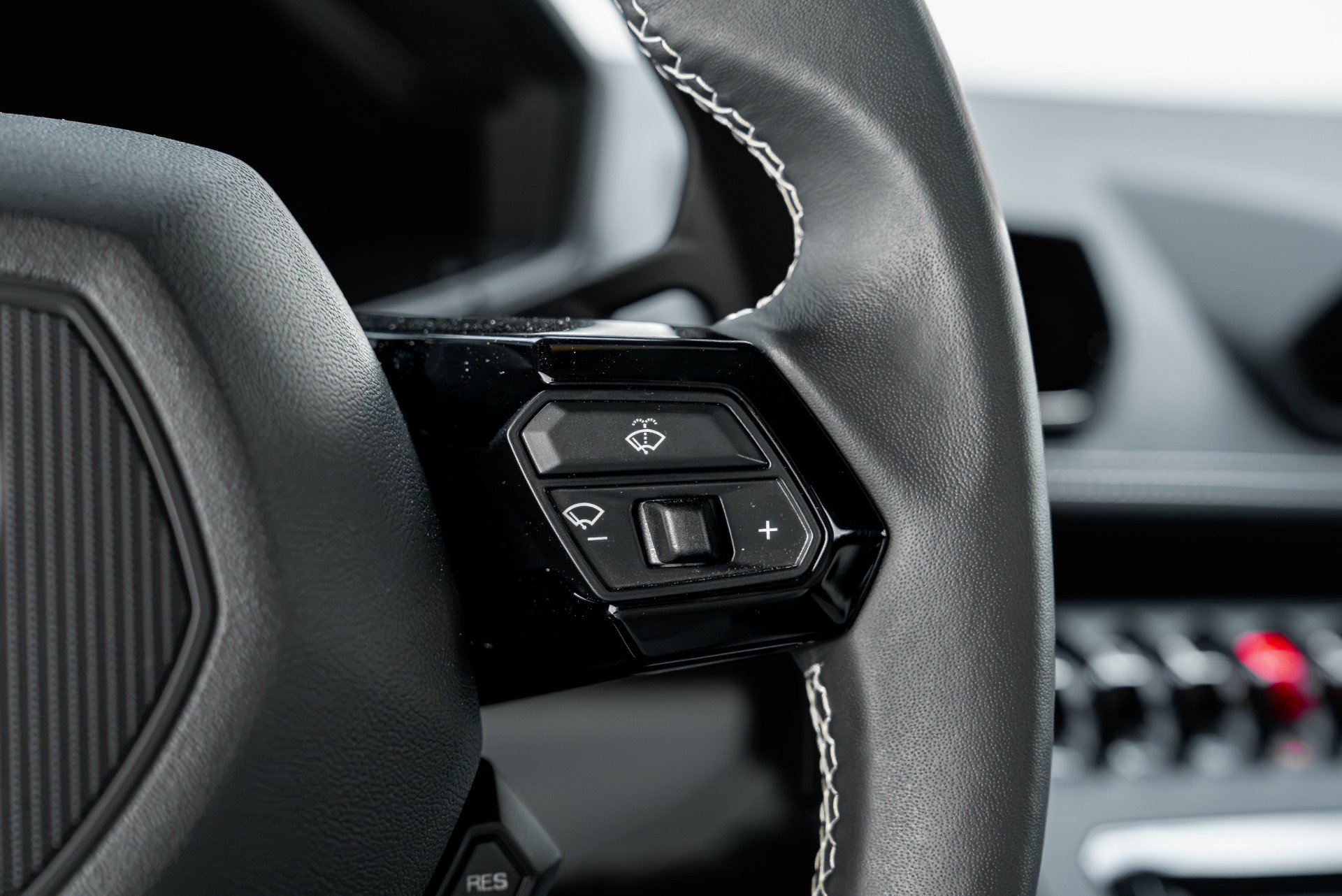 Used 2023 Lamborghini Huracan Tecnica RWD image 42