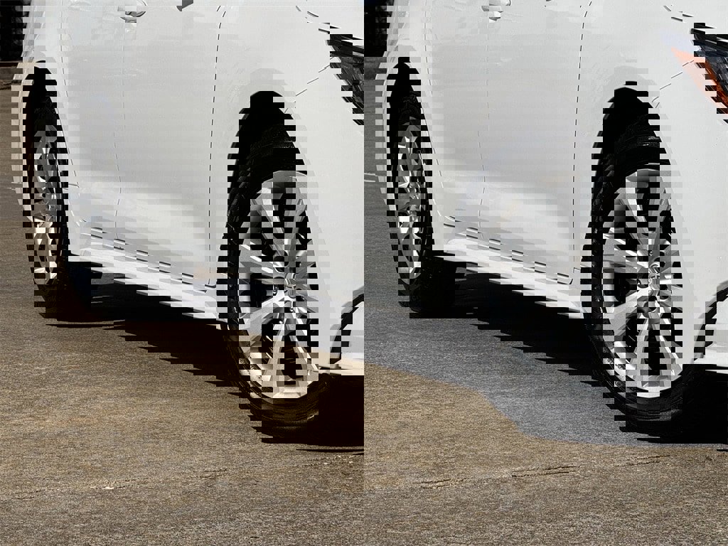 Certified 2025 Toyota Corolla LE image 12