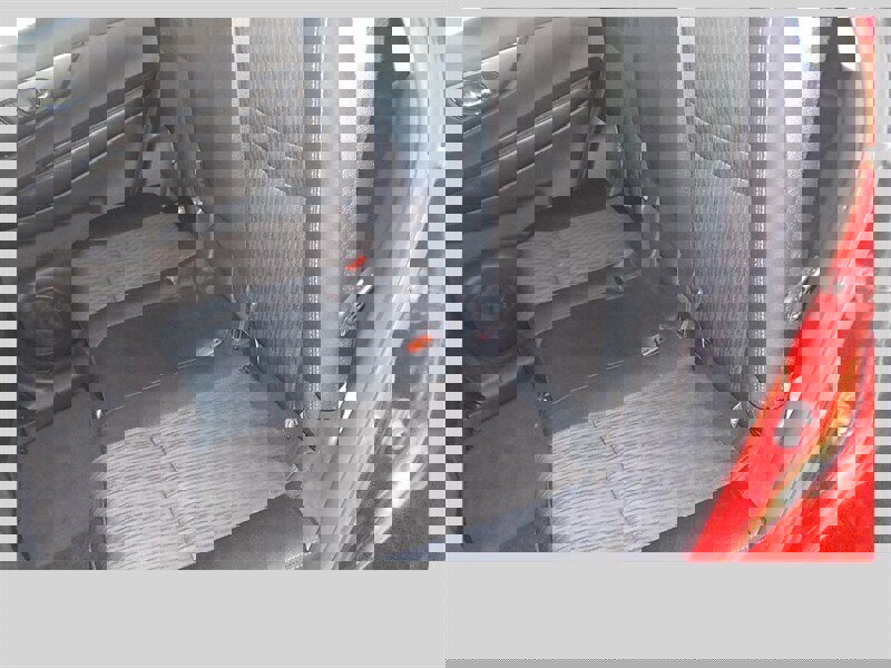 Used 2019 Nissan Rogue SV w/ Premium Package image 6