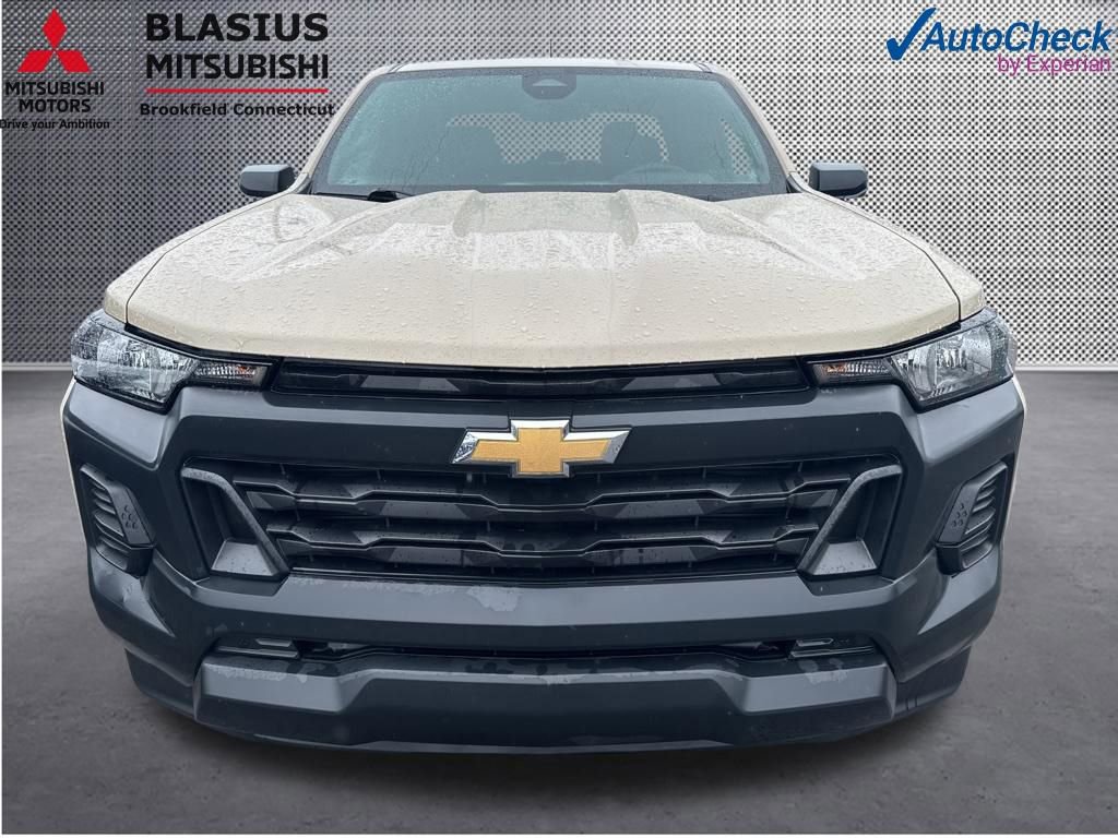 Used 2024 Chevrolet Colorado W/T RWD image 11