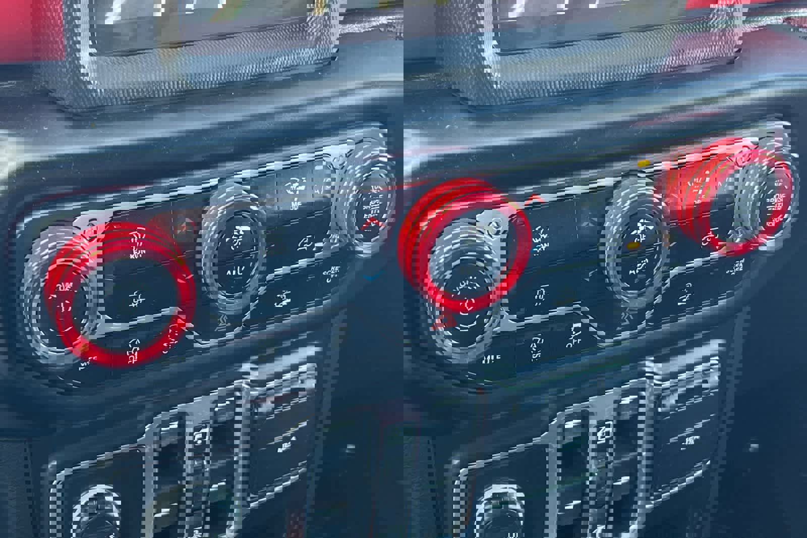 Used 2022 Jeep Wrangler Unlimited Rubicon w/ LED Lighting Group image 25