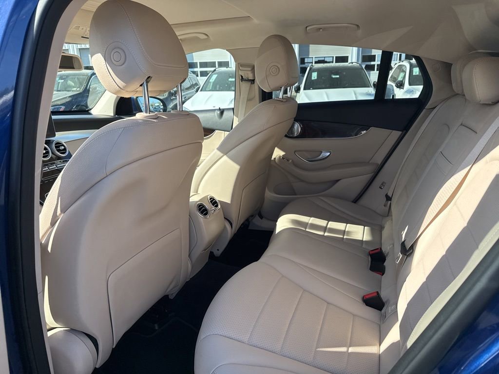 Used 2017 Mercedes-Benz GLC 300 4MATIC Coupe image 11