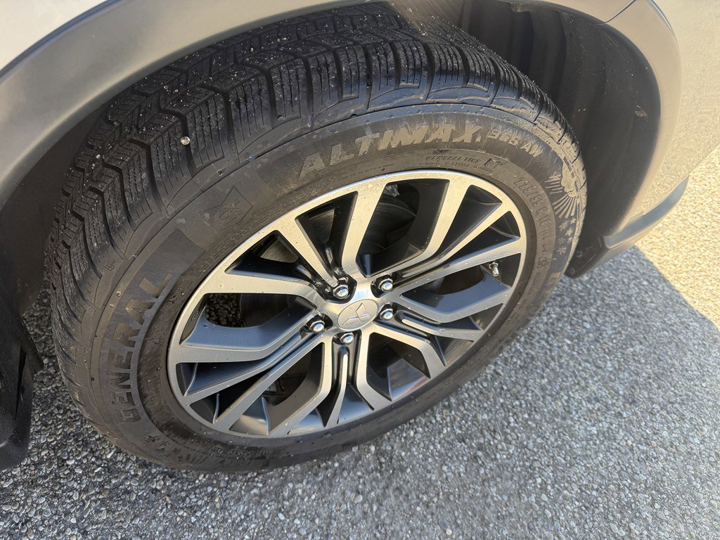 Used 2016 Mitsubishi Outlander SE AWD/4WD image 7