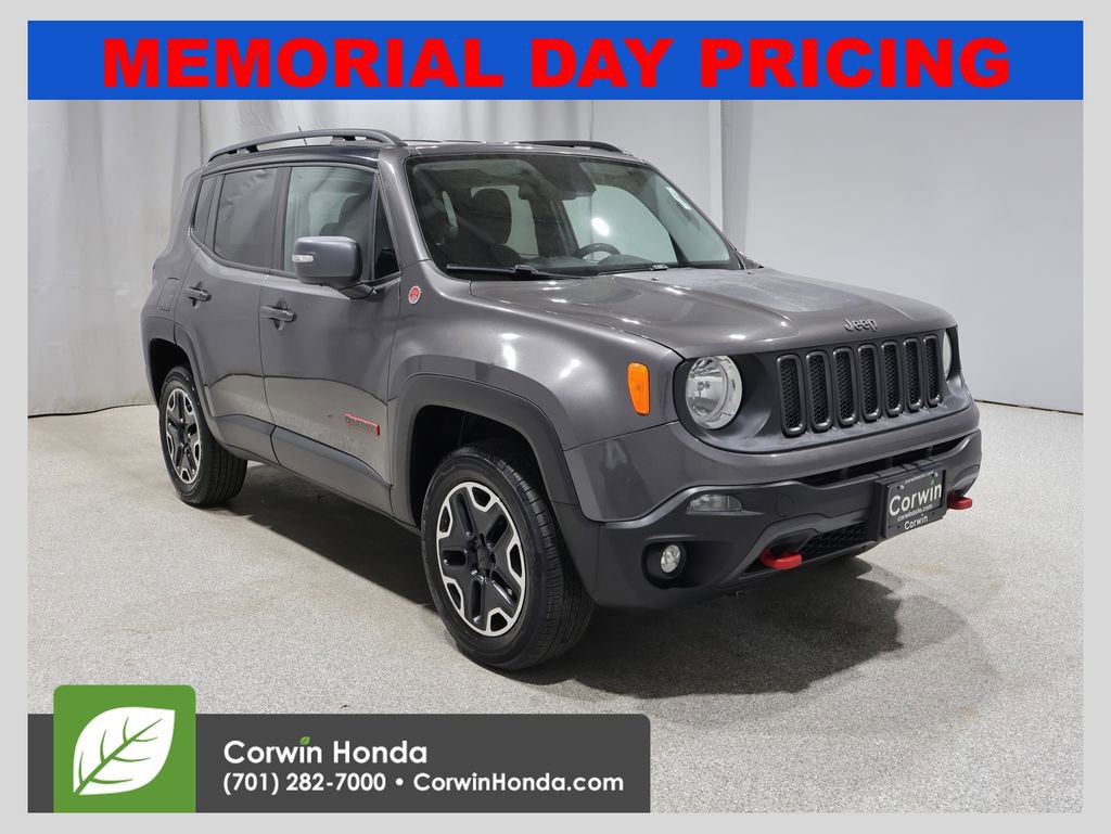 Used 2016 Jeep Renegade Trailhawk AWD/4WD image 1