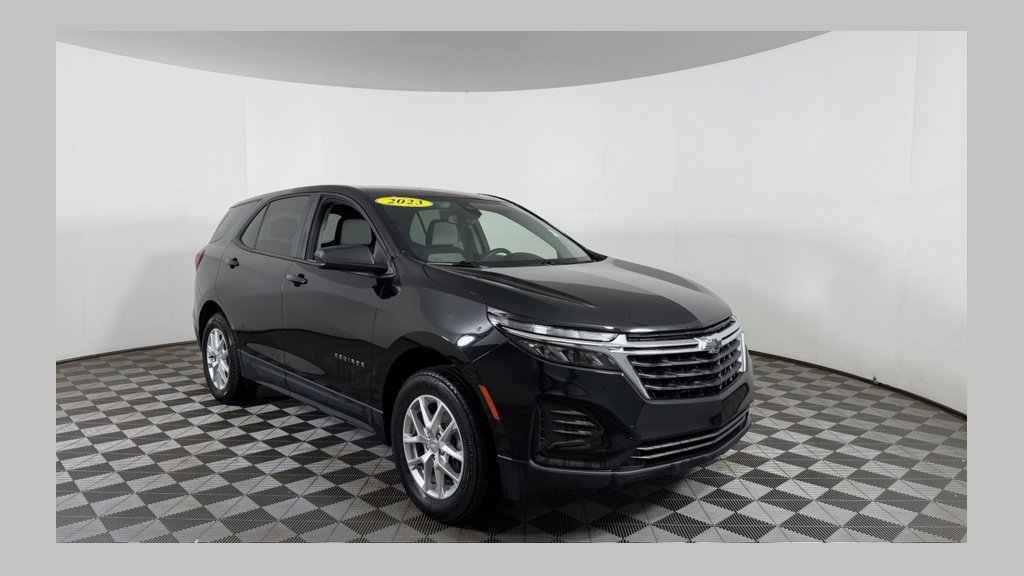 Used 2023 Chevrolet Equinox LS w/ LS Convenience Package