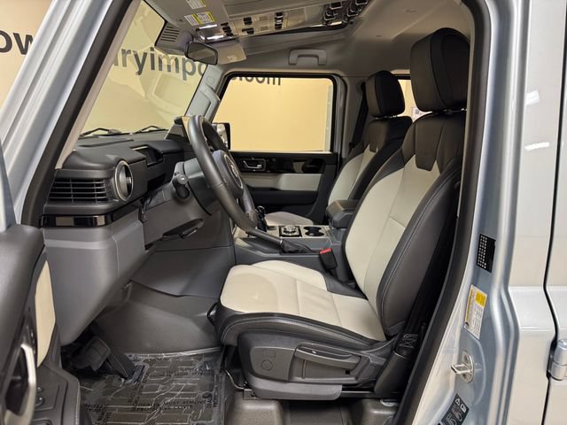 Used 2025 INEOS Grenadier Station Wagon AWD/4WD image 8