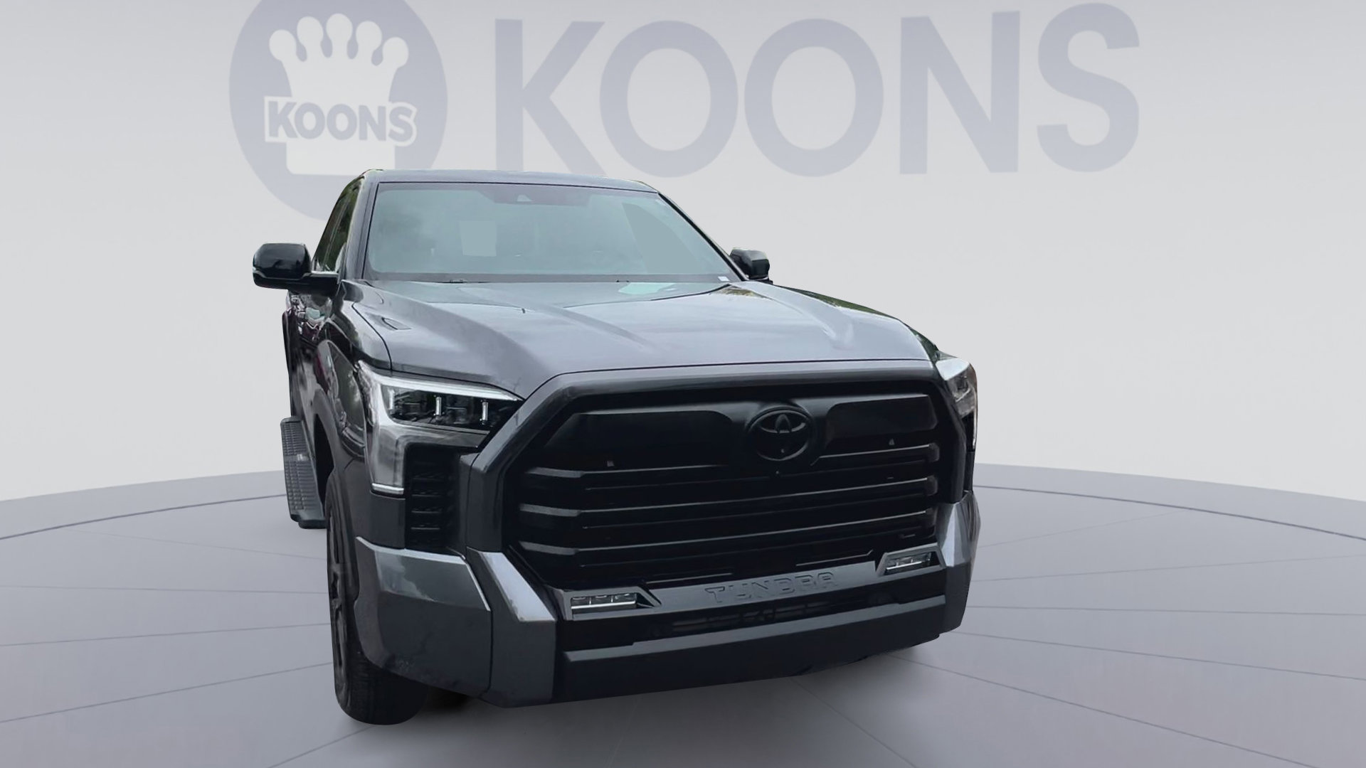 Used 2025 Toyota Tundra Limited AWD/4WD image 4