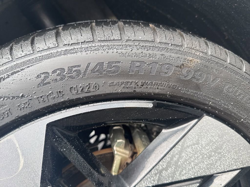 Used 2024 Hyundai Kona Limited image 35