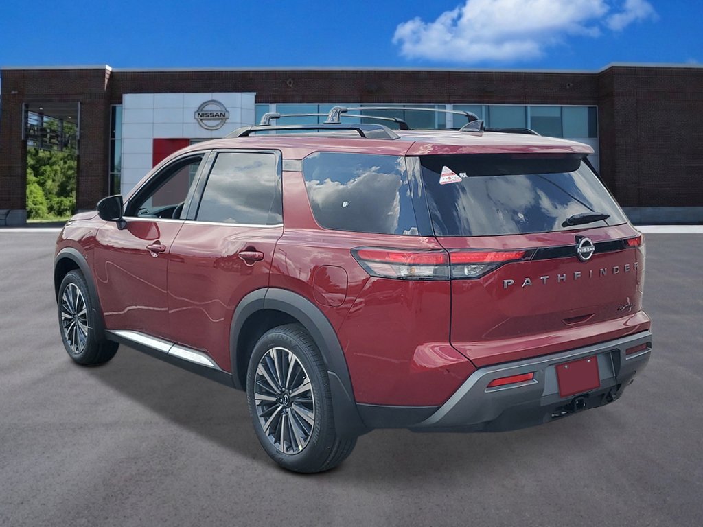 New 2026 Nissan Pathfinder Platinum FWD image 2