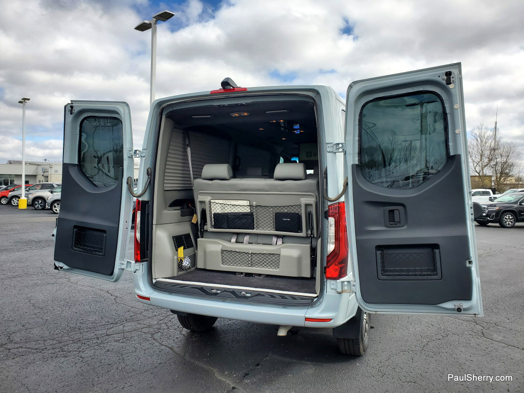 Used 2024 Mercedes-Benz Sprinter 2500 image 17