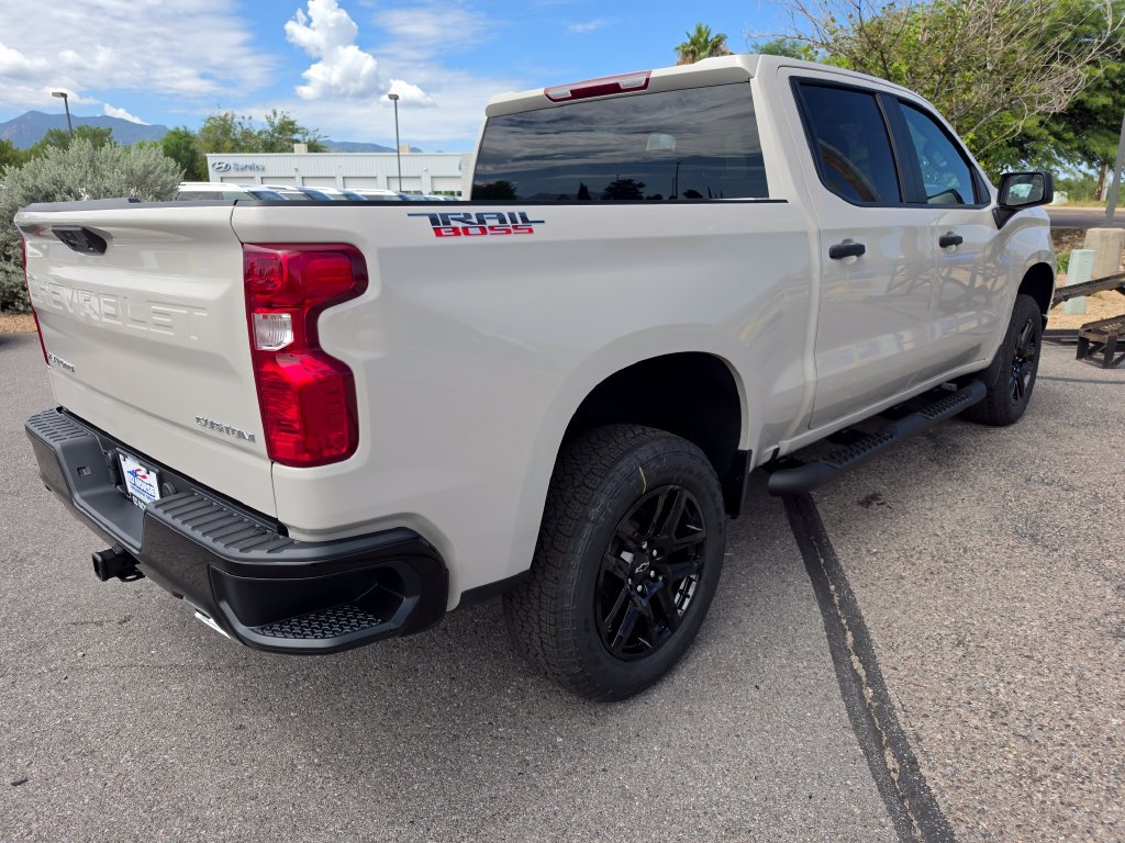 New 2026 Chevrolet Silverado 1500 Custom Trail Boss AWD/4WD image 5