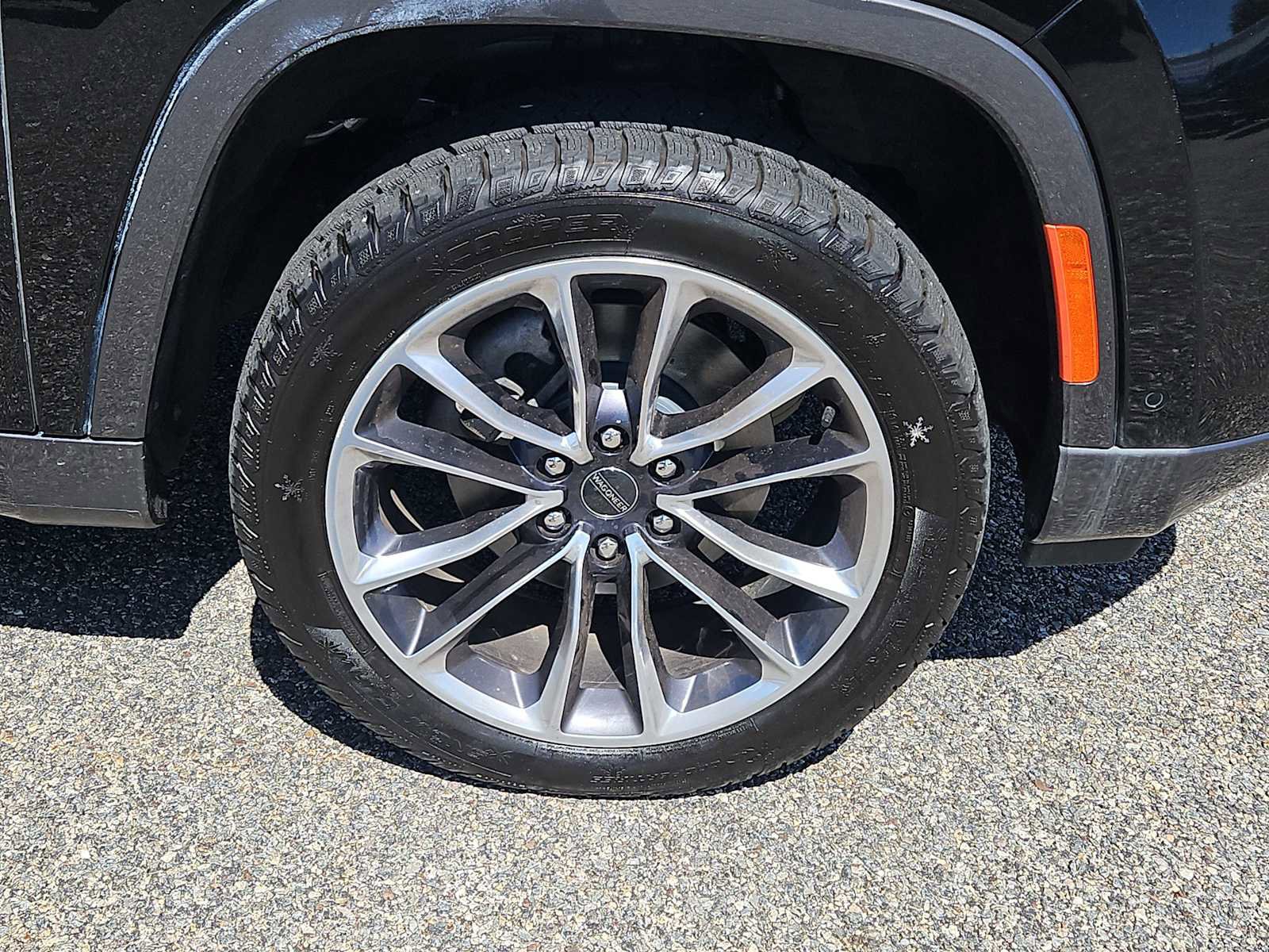 Used 2022 Jeep Wagoneer Series III w/ Premium Group I AWD/4WD image 10