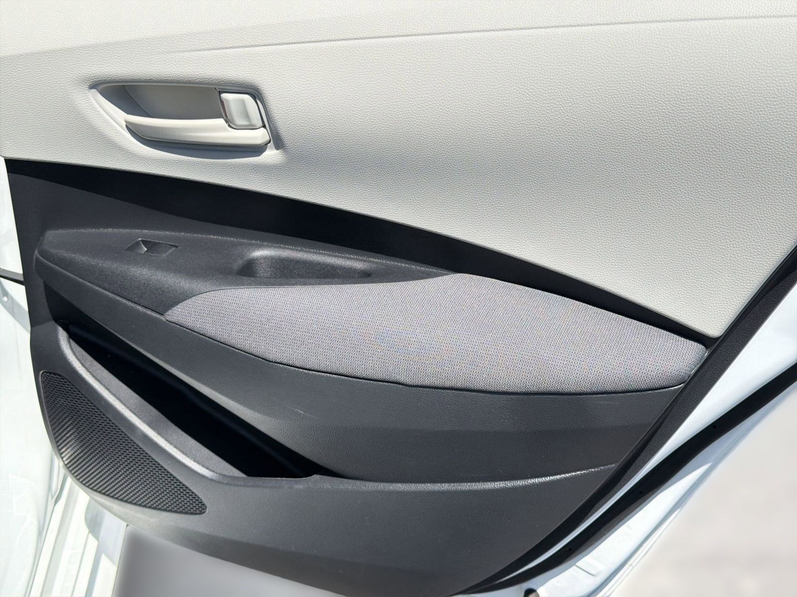 Certified 2024 Toyota Corolla LE FWD image 27