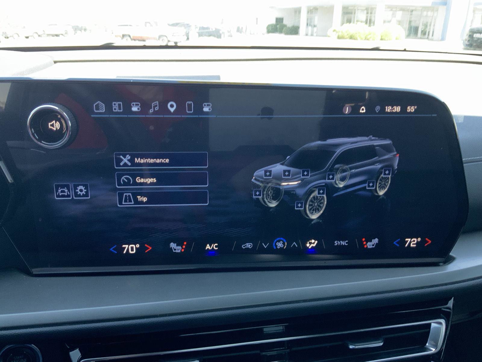 Used 2025 Chevrolet Traverse LT w/ Midnight/Sport Edition AWD/4WD image 39