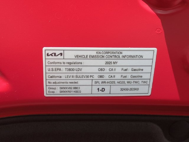Certified 2025 Kia Soul LX w/ LX Technology Package FWD image 33