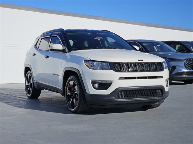 Used 2020 Jeep Compass Latitude image 3