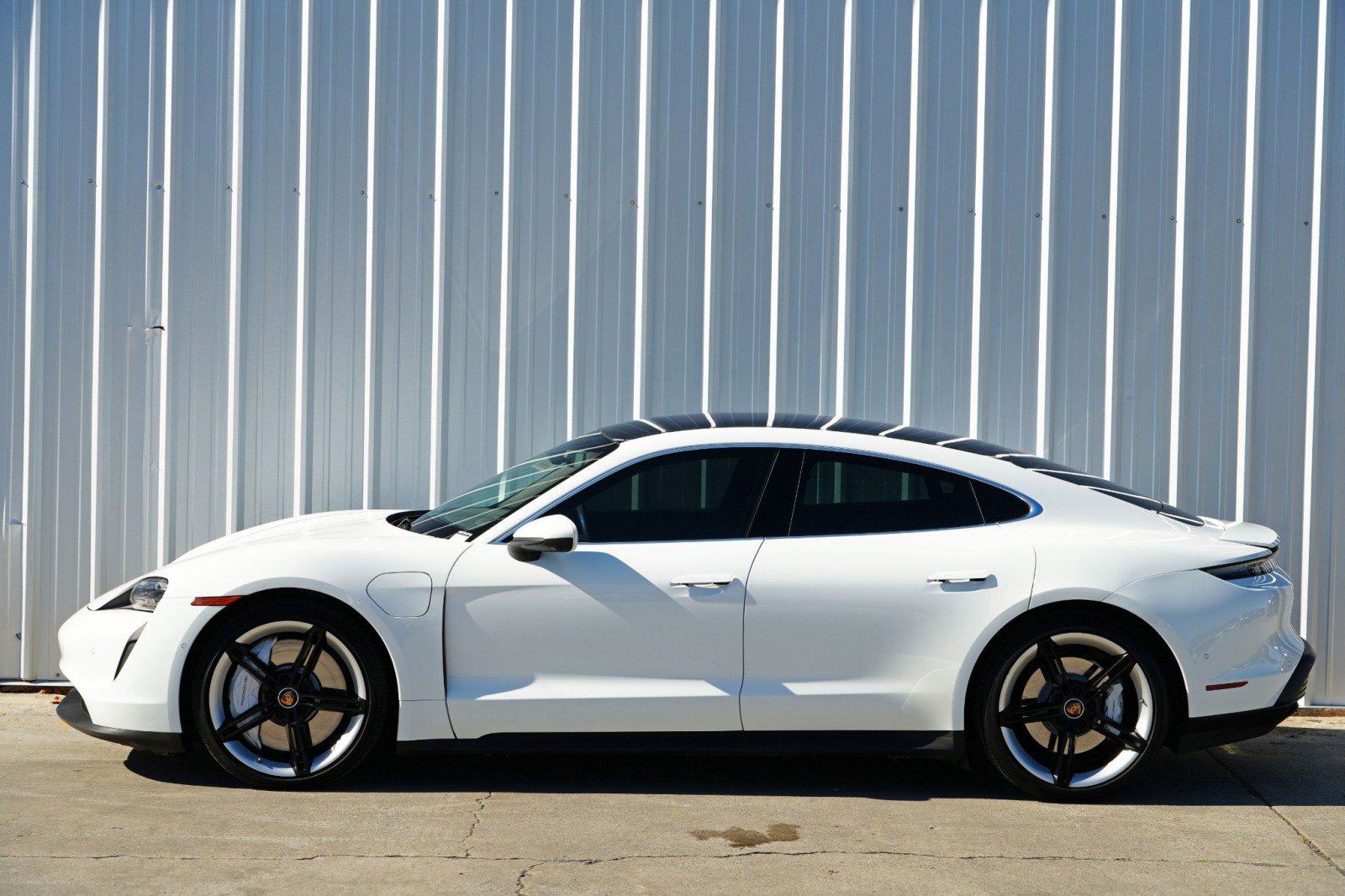 Used 2020 Porsche Taycan 4S image 51