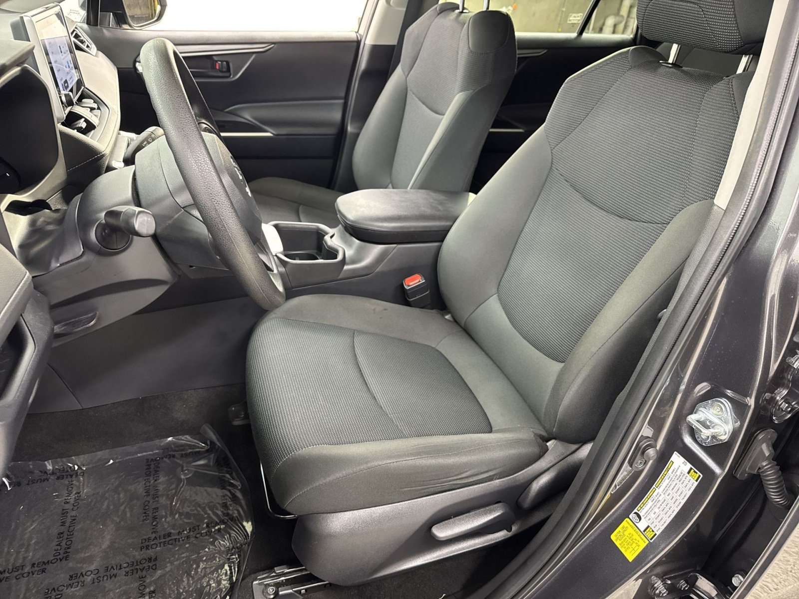 Used 2024 Toyota RAV4 LE AWD/4WD image 25