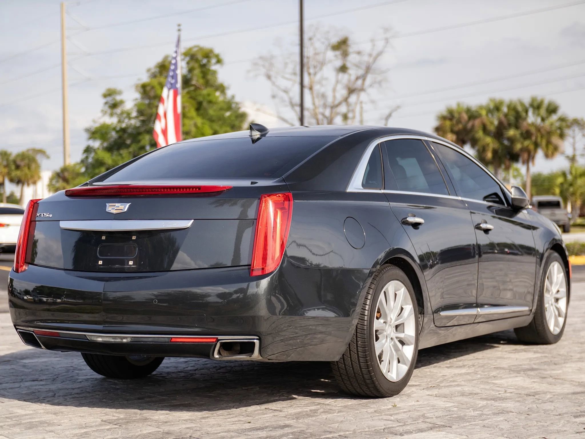 Used 2016 Cadillac XTS Luxury AWD/4WD image 14