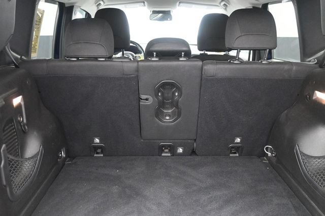 Used 2017 Jeep Renegade Latitude w/ Popular Equipment Group FWD image 31