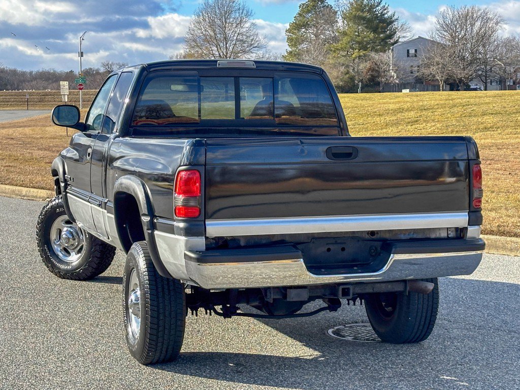 Used 2001 Dodge Ram 2500 Truck SLT image 12