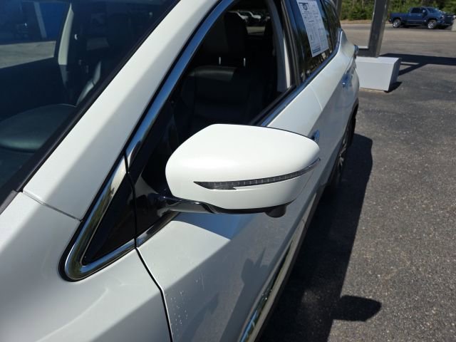 Used 2024 Nissan Murano SV AWD/4WD image 32