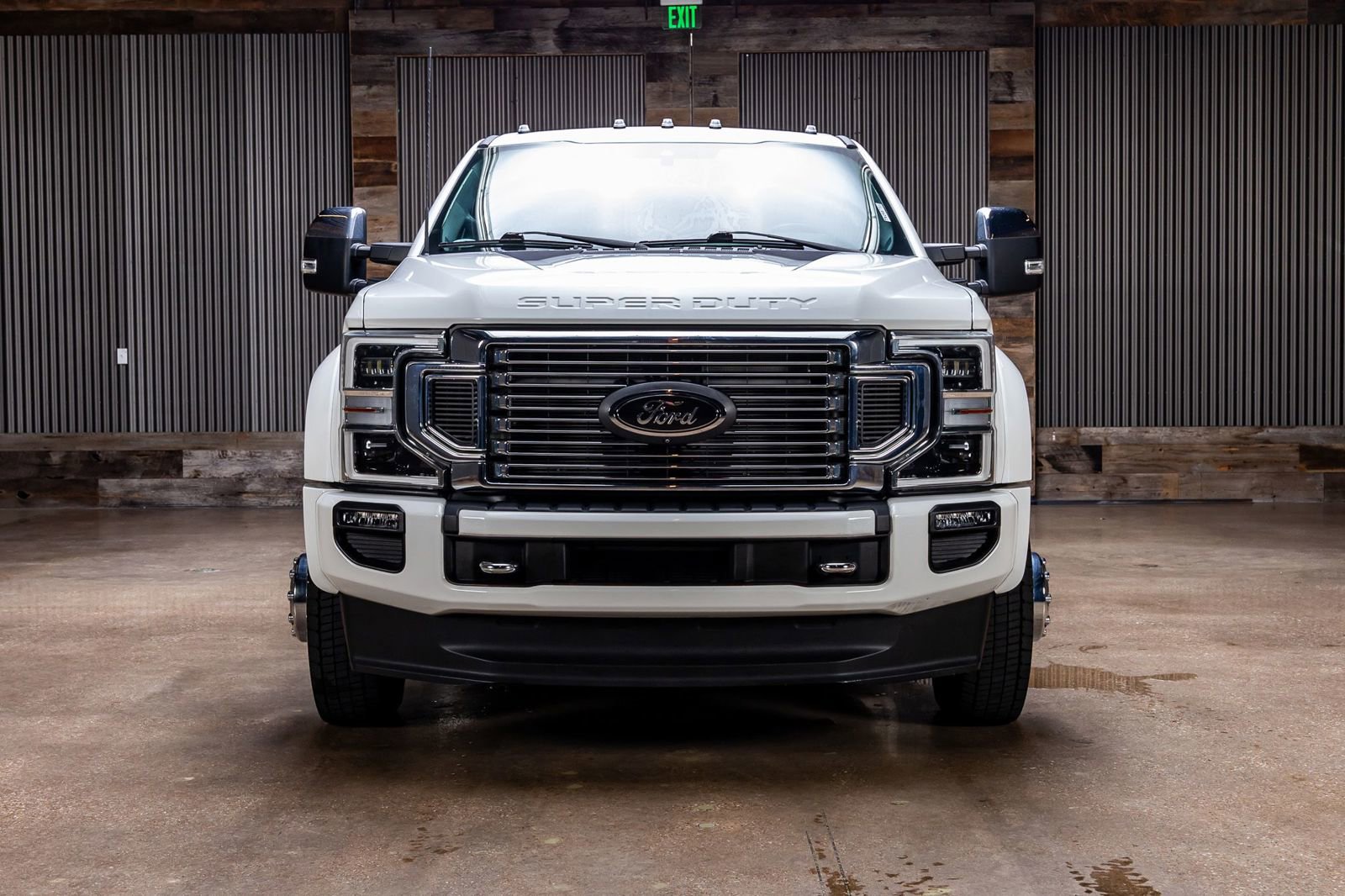 Used 2022 Ford F450 Platinum w/ FX4 Off-Road Package AWD/4WD image 2