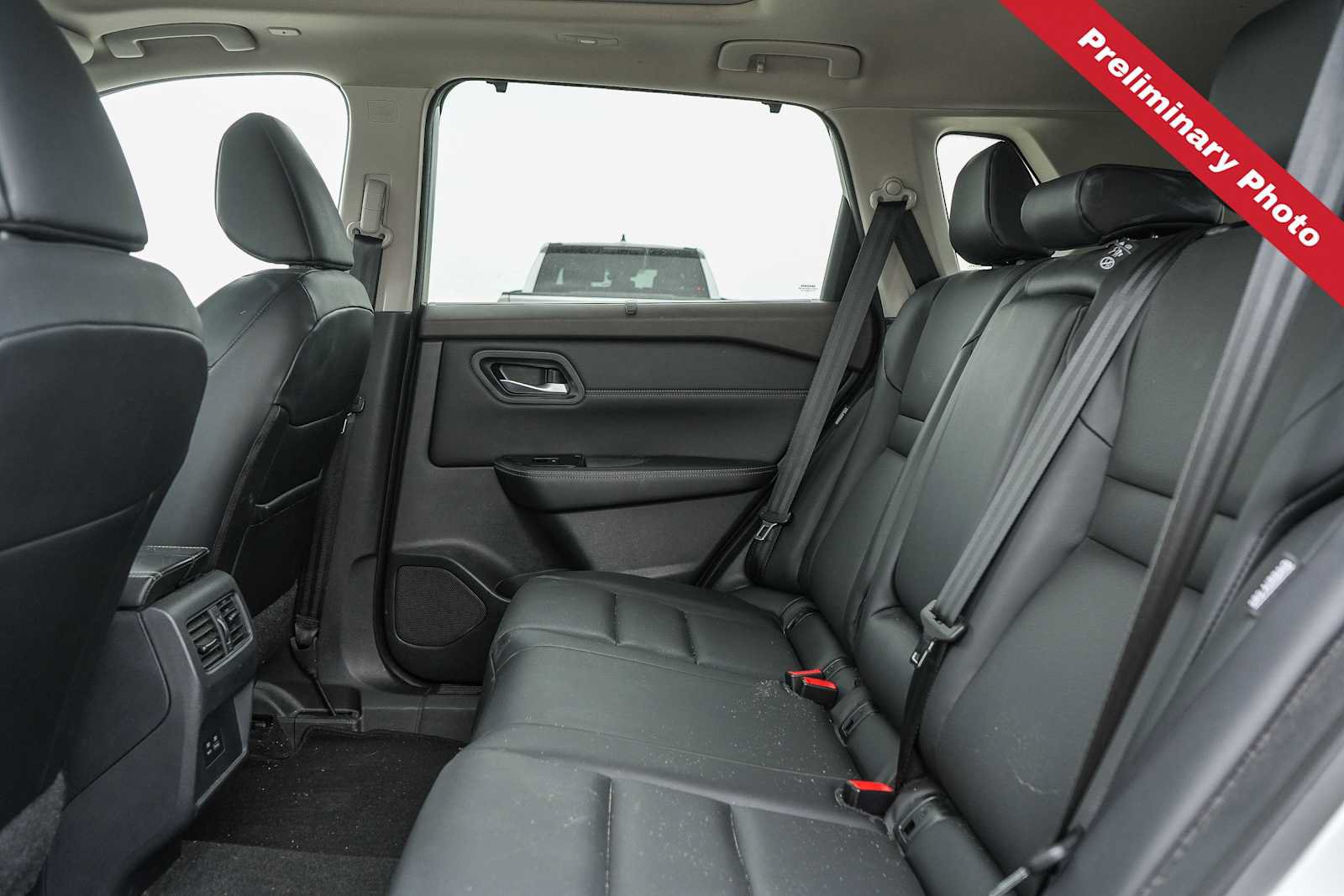 Used 2023 Nissan Rogue SV w/ SV Premium B Package FWD image 14