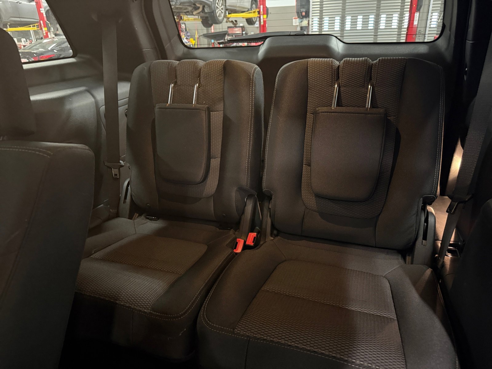 Used 2018 Ford Explorer XLT FWD image 26
