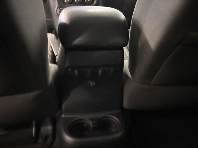 Used 2017 Jeep Wrangler Unlimited Sahara image 28