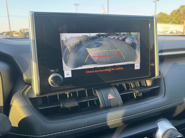 Used 2023 Toyota RAV4 XLE w/ Convenience Package FWD image 17