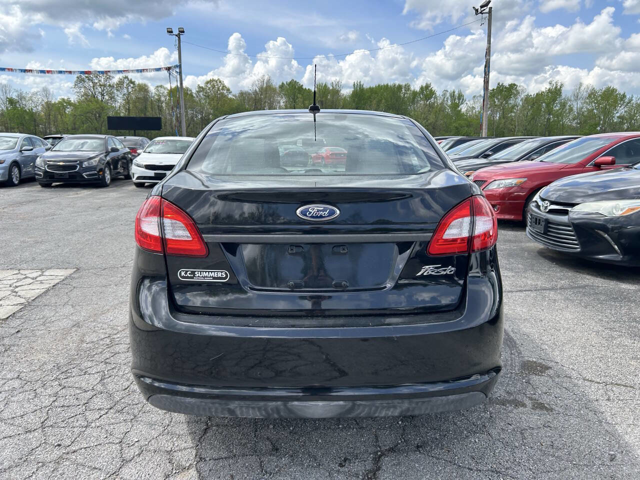 Used 2012 Ford Fiesta S FWD image 5