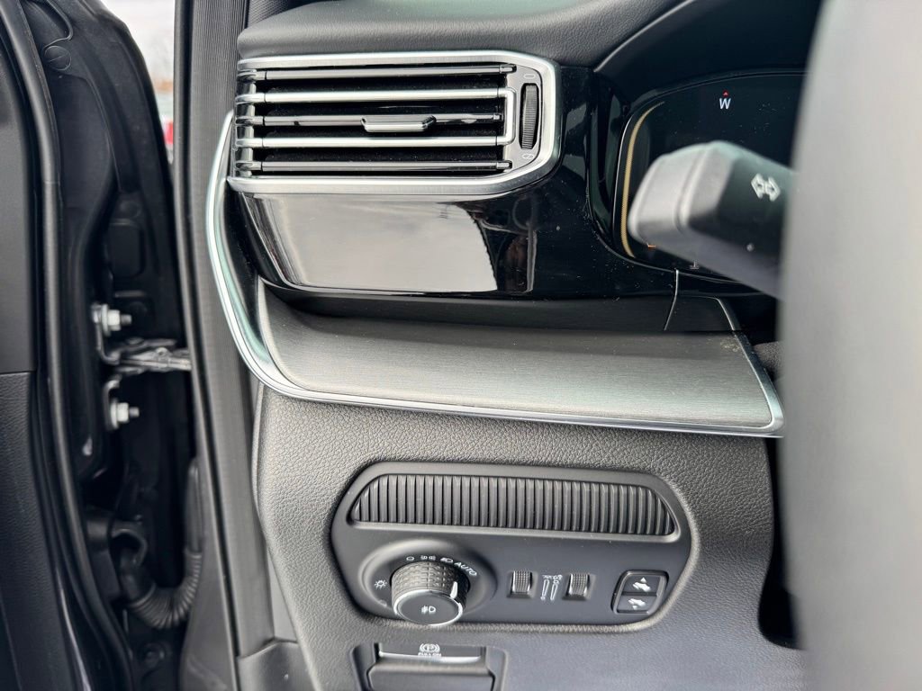 Used 2024 Jeep Wagoneer Series II image 24