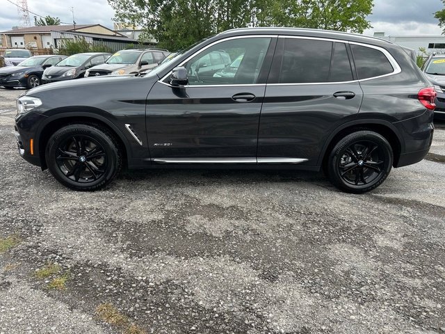 Used 2018 BMW X3 xDrive30i image 2