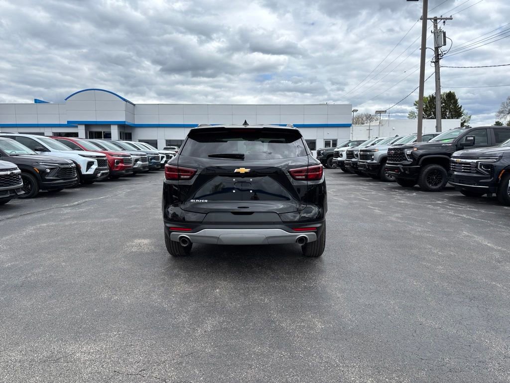 New 2026 Chevrolet Blazer LT w/ Convenience Package FWD image 5