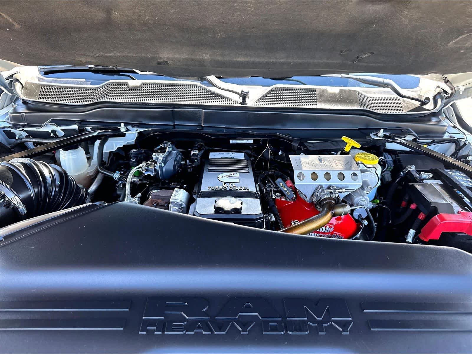 Used 2022 RAM 3500 Limited AWD/4WD image 32