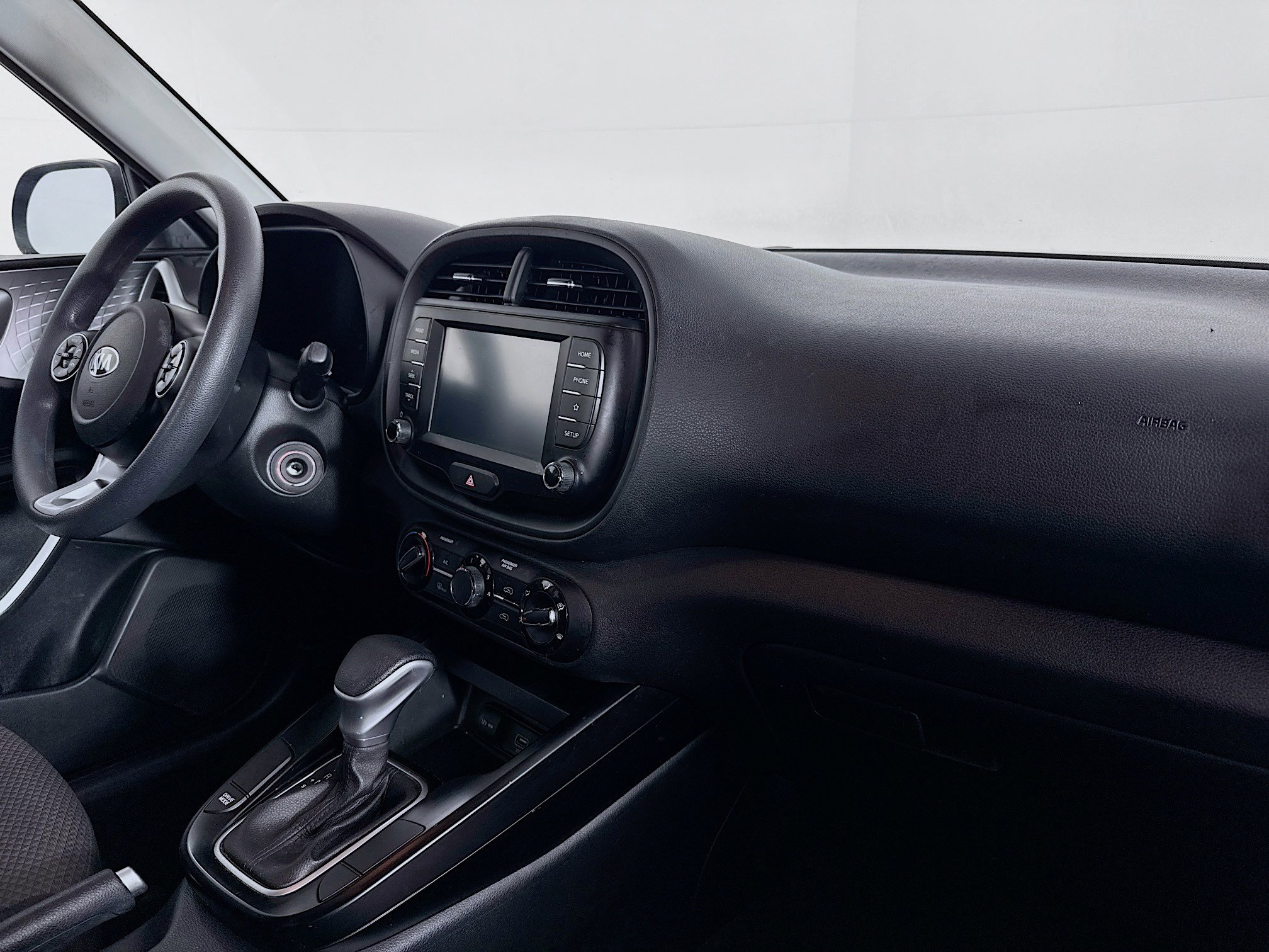 Used 2020 Kia Soul LX image 27