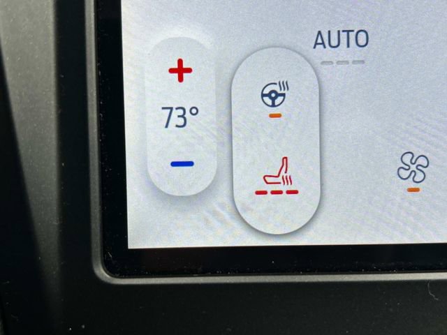 Used 2024 Ford Edge Titanium image 27