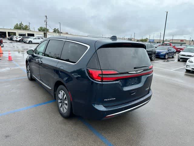 Used 2022 Chrysler Pacifica Limited FWD image 11