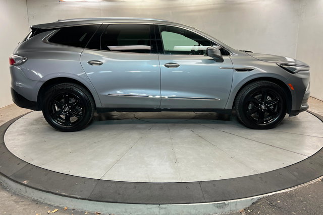 Used 2023 Buick Enclave Essence w/ Sport Touring Edition AWD/4WD image 6