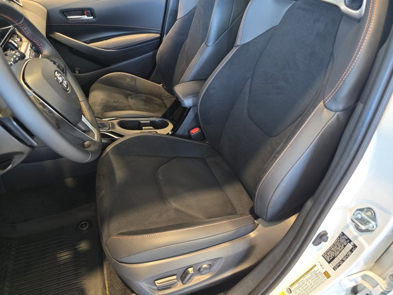 New 2026 Toyota Corolla SE FWD image 16