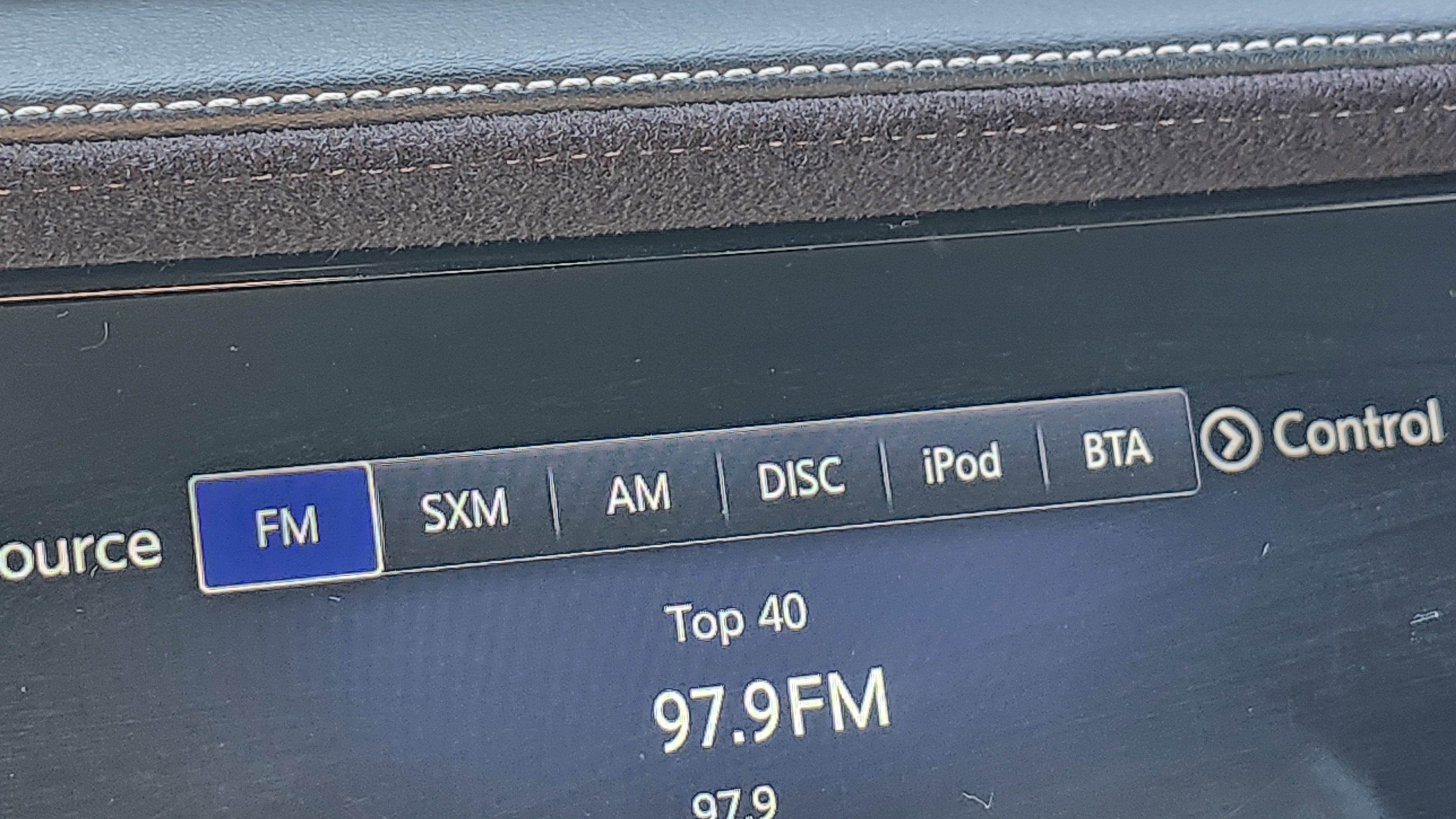 Used 2019 INFINITI QX50 Essential image 29