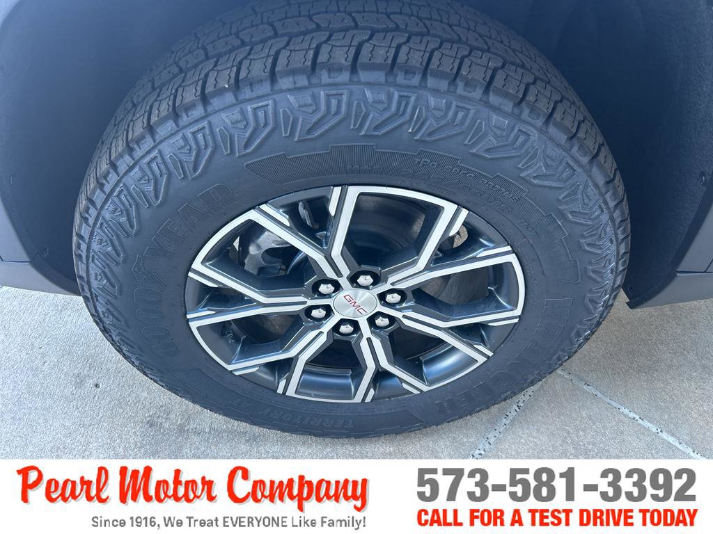 New 2026 GMC Acadia AT4 image 8