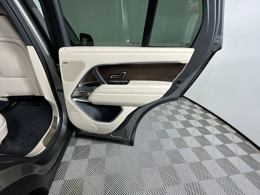 Used 2023 Land Rover Range Rover SE AWD/4WD image 24