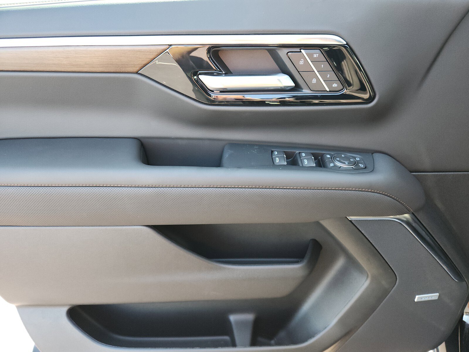 New 2025 Chevrolet Tahoe High Country image 13